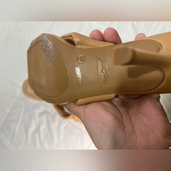 Anne Michelle Camel Heeled Sandals size 7.5 - Picture 6 of 10